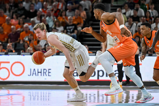 互换往往伴 互换往往伴